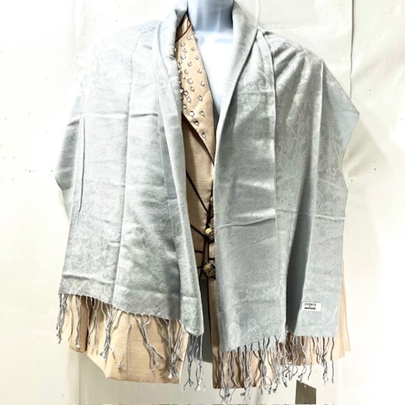 🔥🔥Pierre Cardin 100% Wool Scarf 60" x 20" Silver Metalic Shine Fringe (43) - Picture 5 of 10